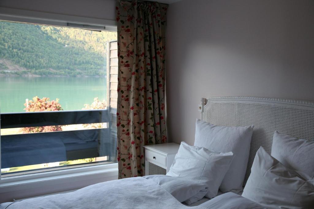 Torvis Hotel Luster Quarto foto