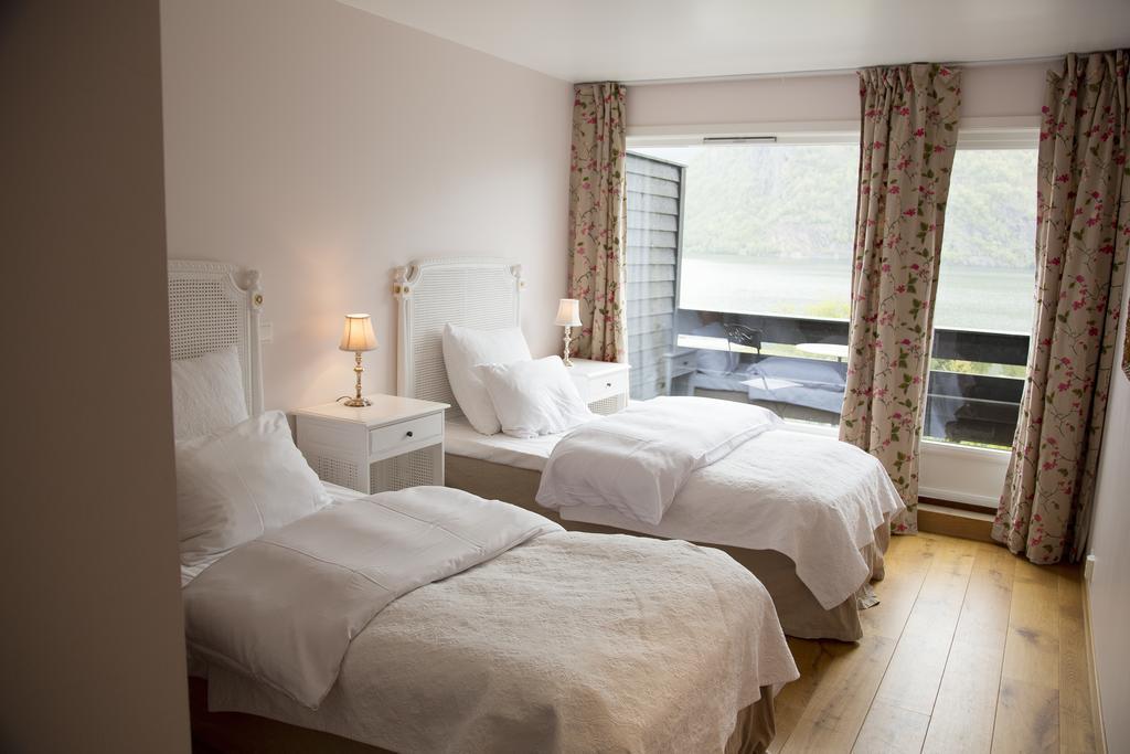 Torvis Hotel Luster Quarto foto