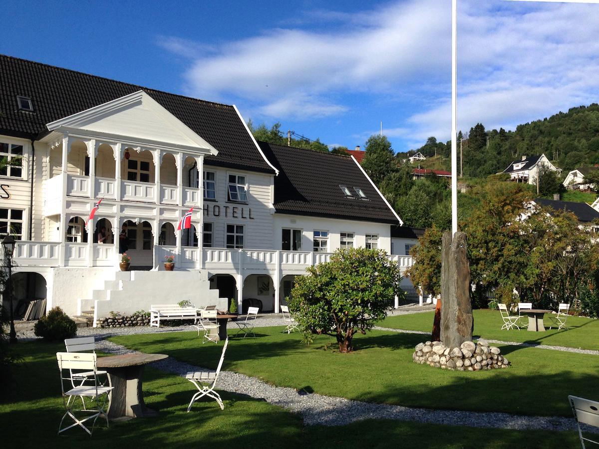 Torvis Hotel Luster Exterior foto
